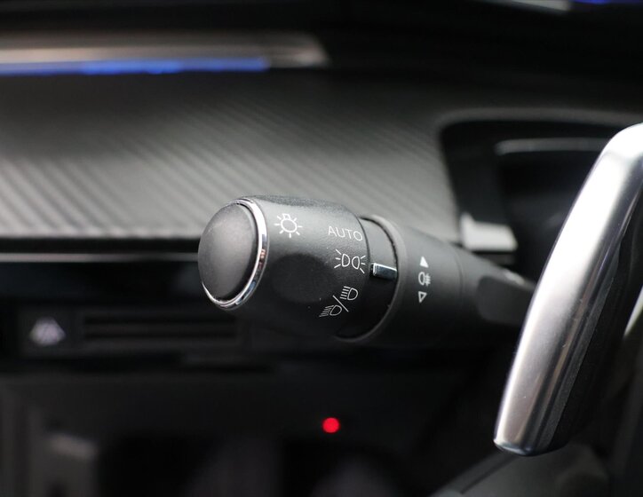 Peugeot 508 Liftback 1,6 l 133 kw