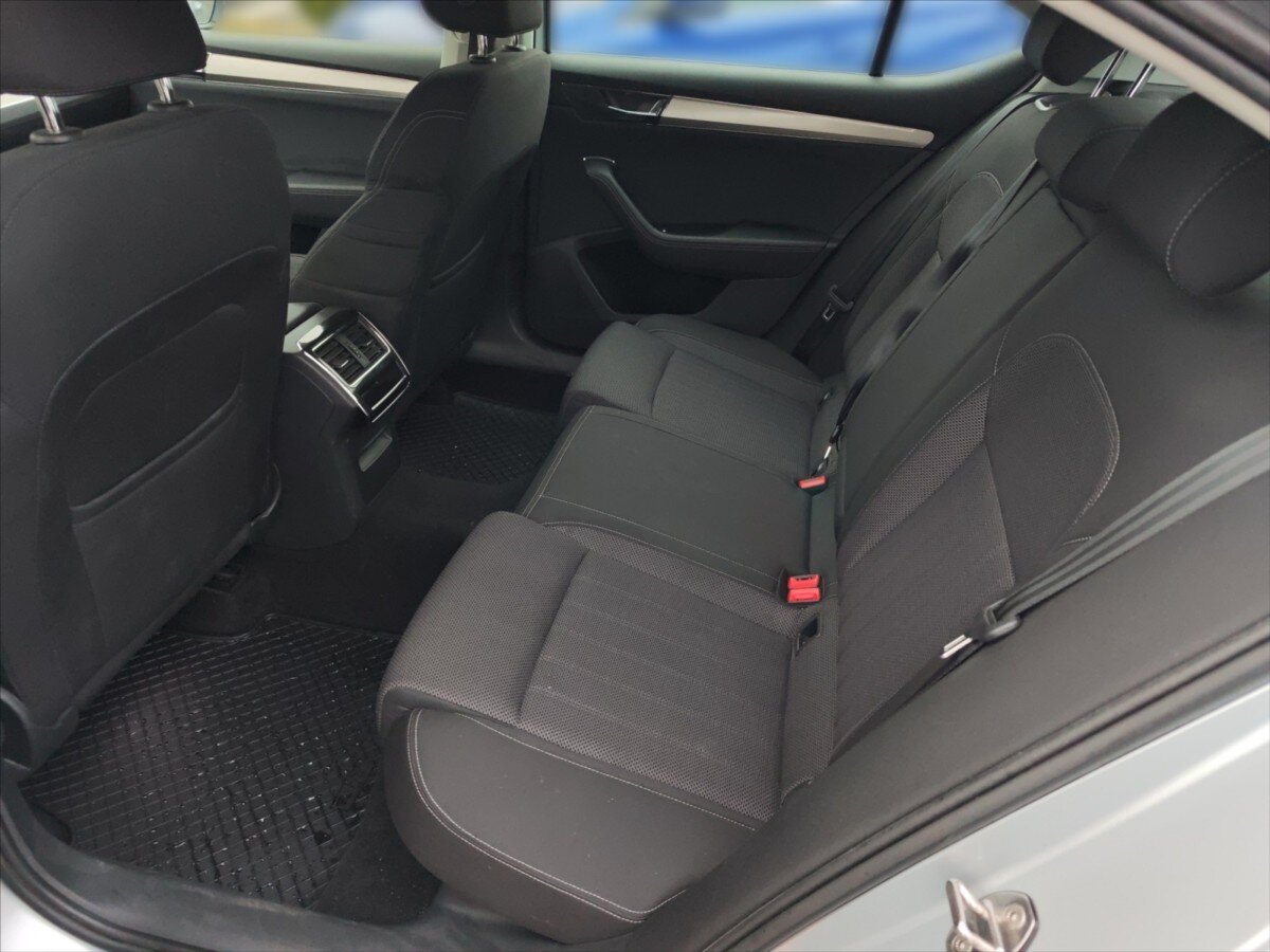 Škoda Superb Liftback 2,0 l 110 kw