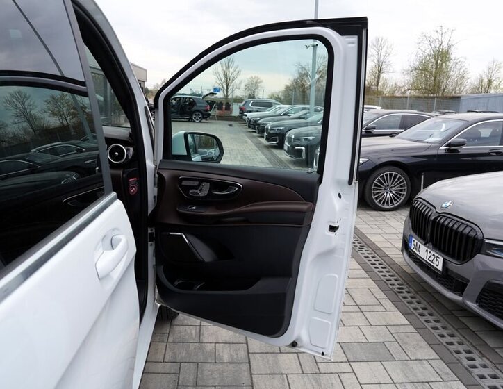 Mercedes-Benz Třídy V MPV 2,1 l 140 kw