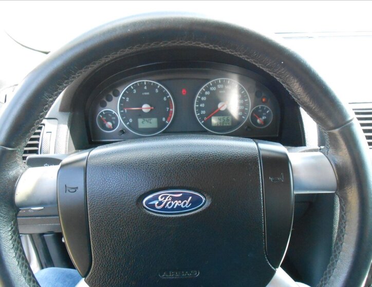 Ford Mondeo Liftback 1,8 l 92 kw