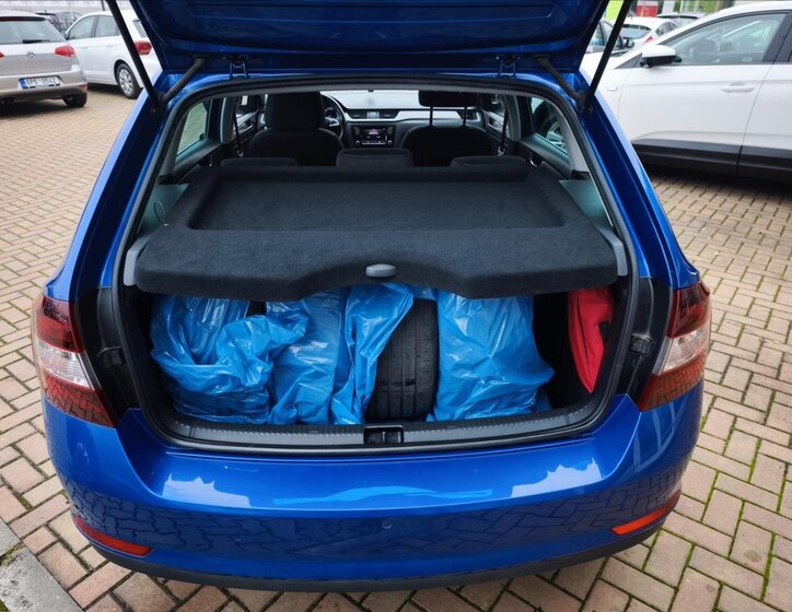 Škoda Rapid Hatchback 999,0 81 kw