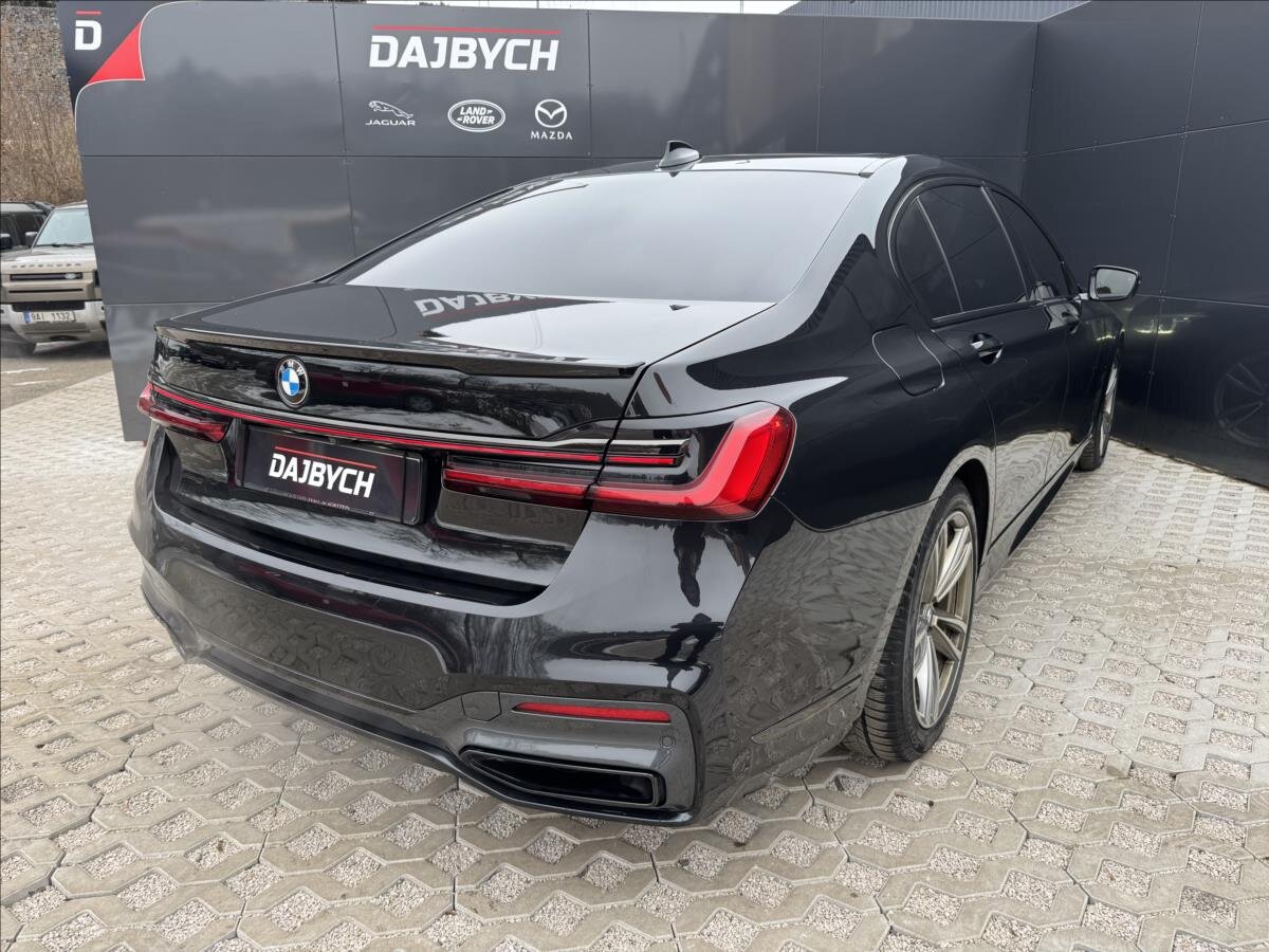 BMW Řada 7 Sedan 3,0 l 250 kw