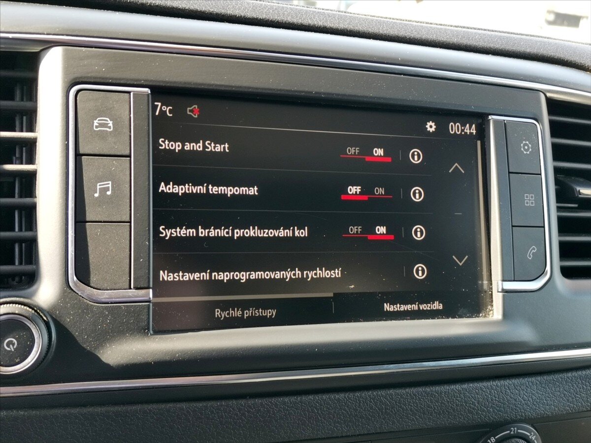 Opel Vivaro Ostatní 2,0 l 110 kw