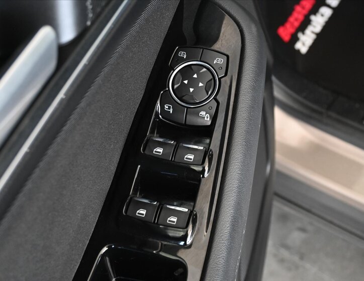 Ford S-MAX MPV 2,0 l 110 kw