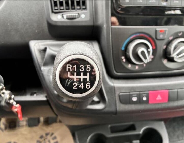 Opel Movano Skříň 2,2 l 103 kw