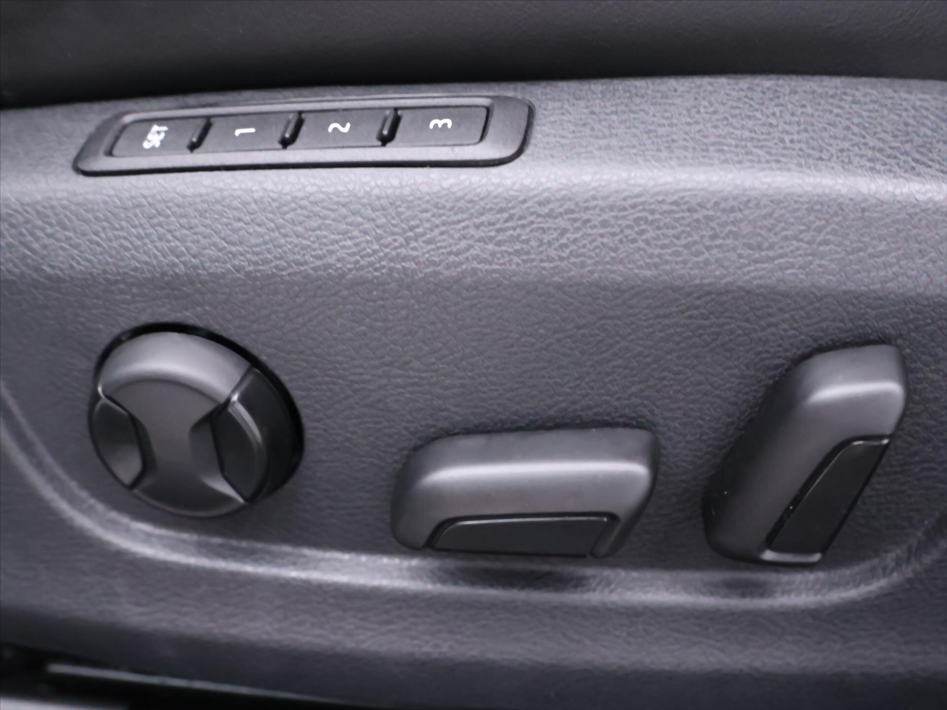 Škoda Superb Liftback 2,0 l 147 kw