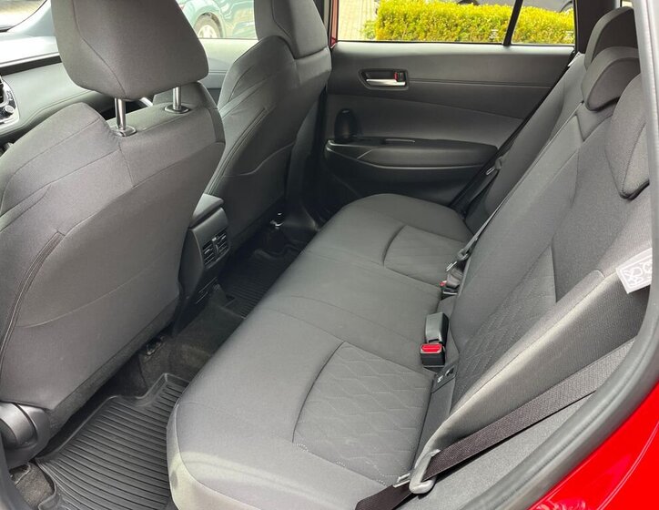 Toyota Corolla Cross SUV / Terénní 1,8 l 72 kw