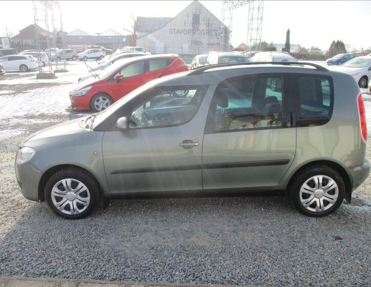 Škoda Roomster 8