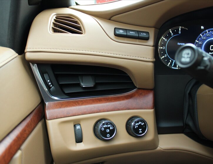 Cadillac Escalade Ostatní 6,2 l 313 kw