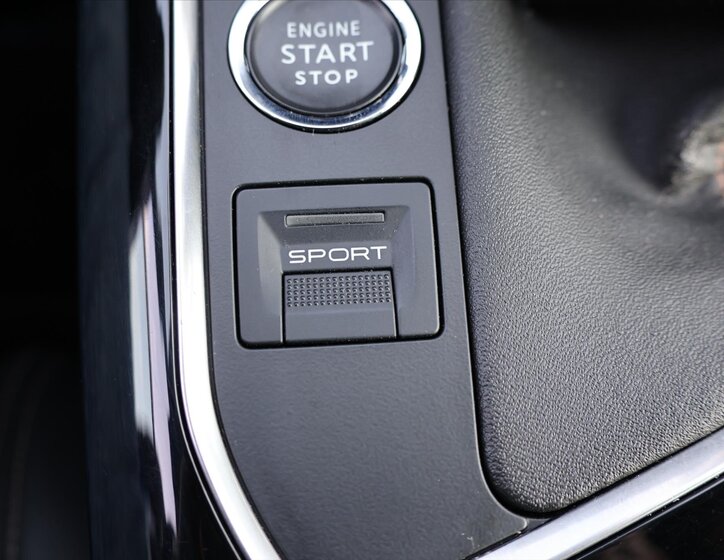 Peugeot 5008 SUV / Terénní 1,2 l 96 kw