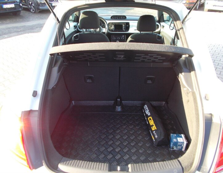 Volkswagen Beetle Hatchback 1,2 l 77 kw