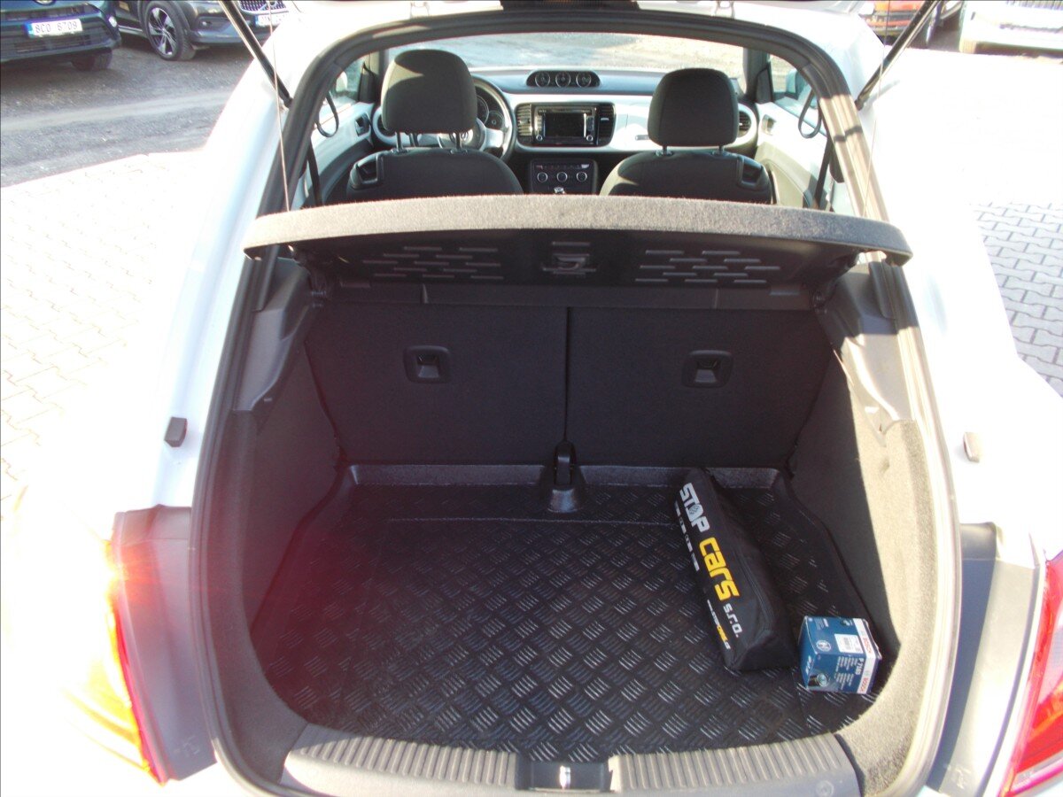 Volkswagen Beetle Hatchback 1,2 l 77 kw