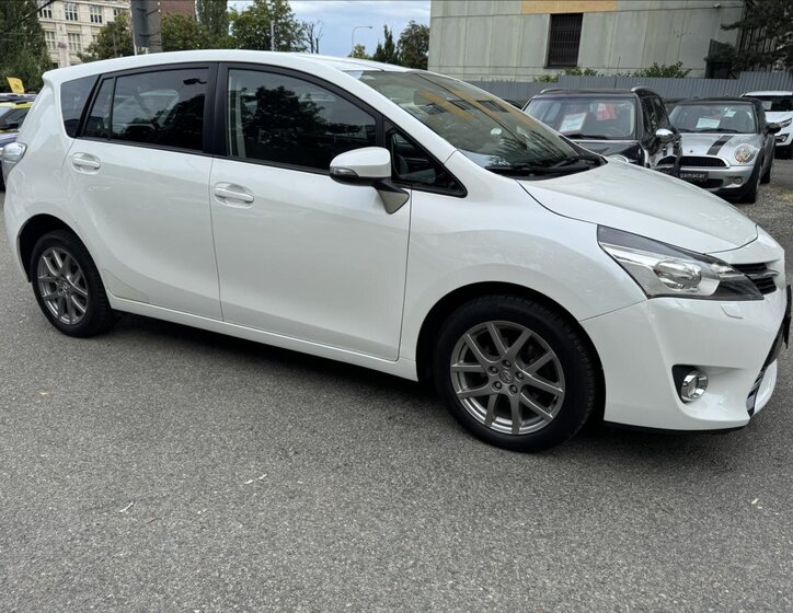 Toyota Verso MPV 2,0 l 91 kw