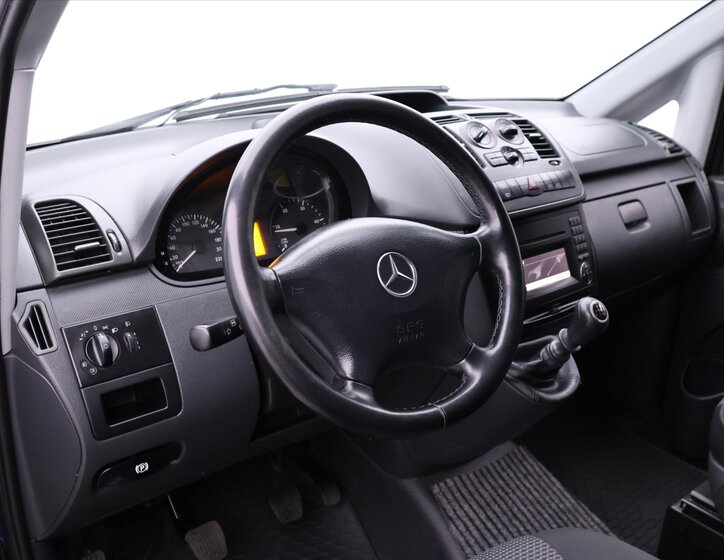 Mercedes-Benz Vito 23