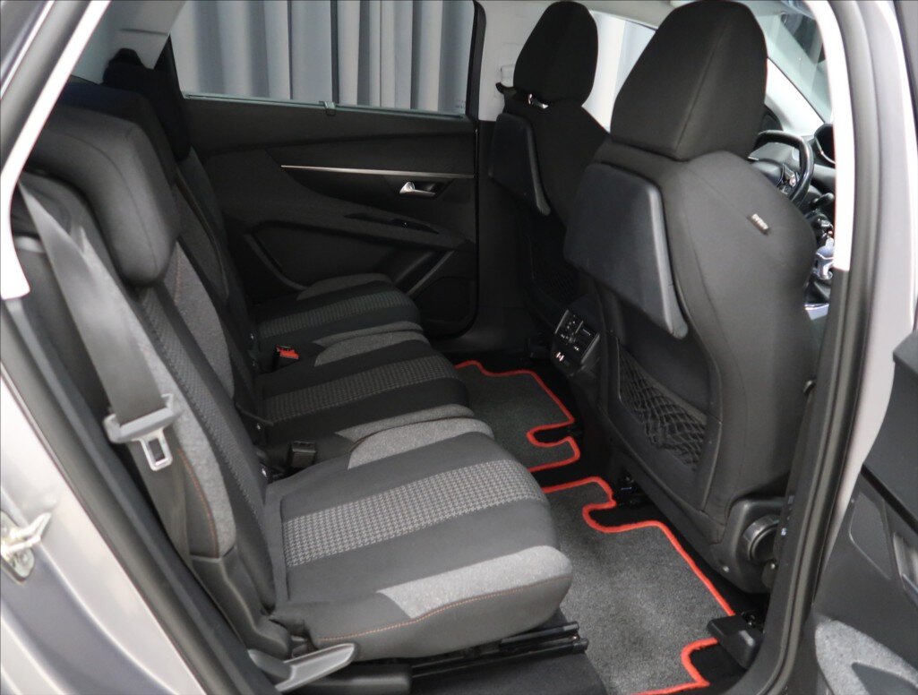 Peugeot 5008 Kombi 2,0 l 110 kw