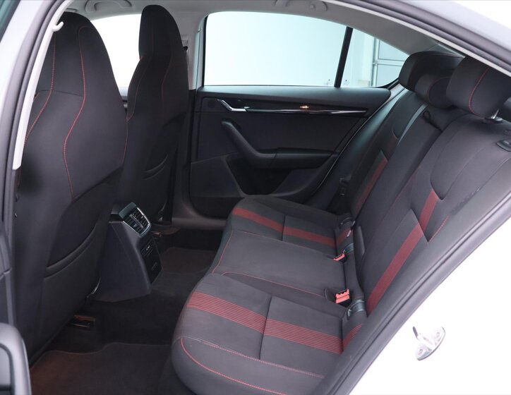 Škoda Octavia Liftback 2,0 l 110 kw