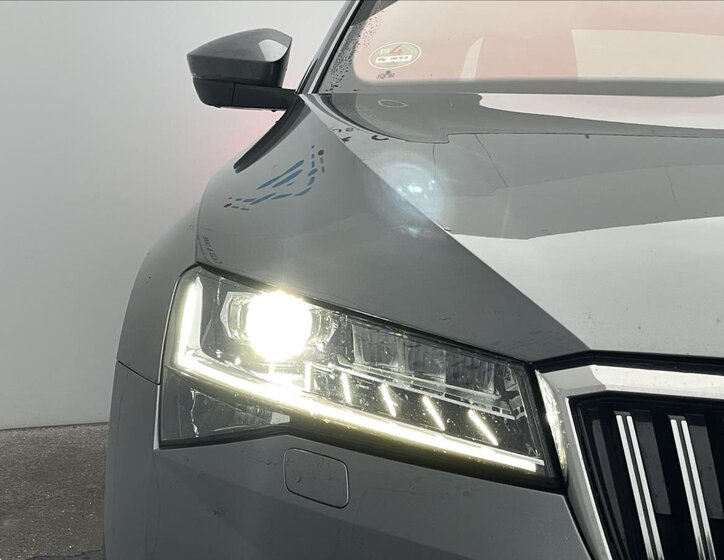 Škoda Superb 22