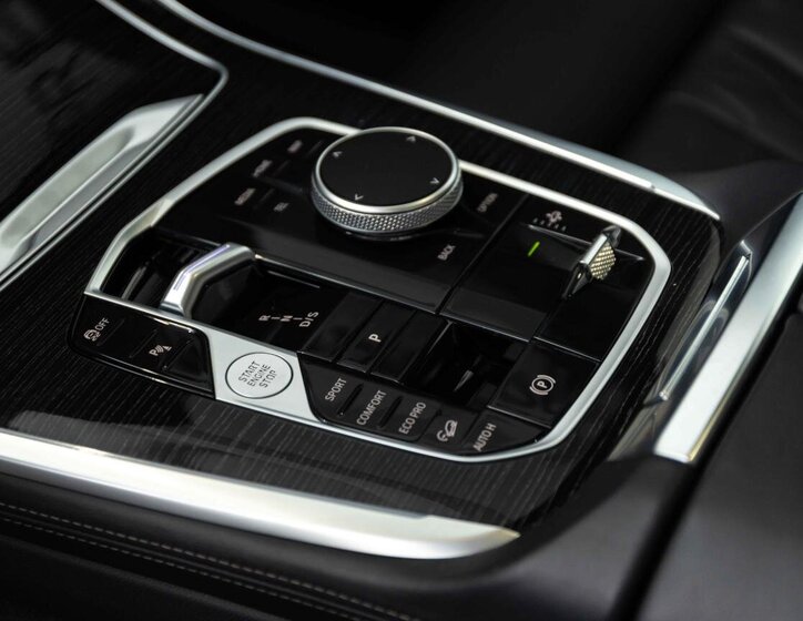 BMW X7 SUV / Terénní 3,0 l 280 kw