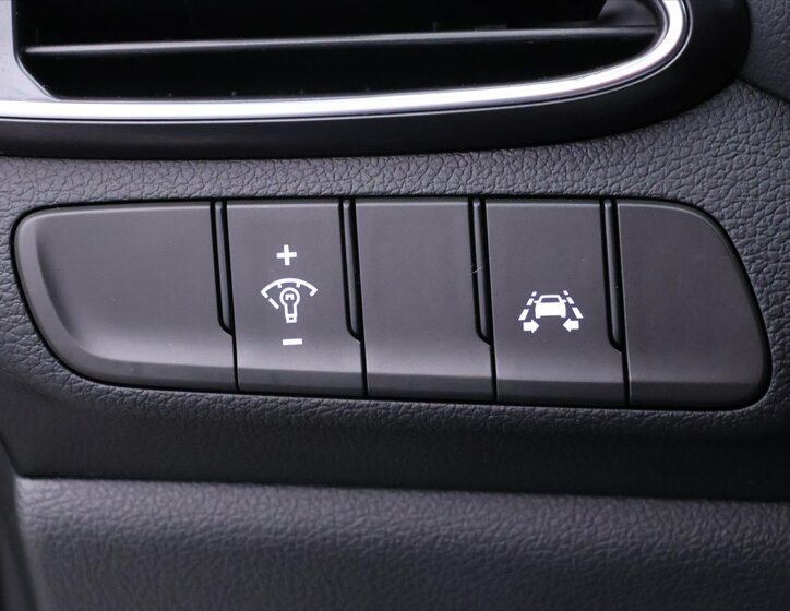 Hyundai i30 Hatchback 2,0 l 720 kw