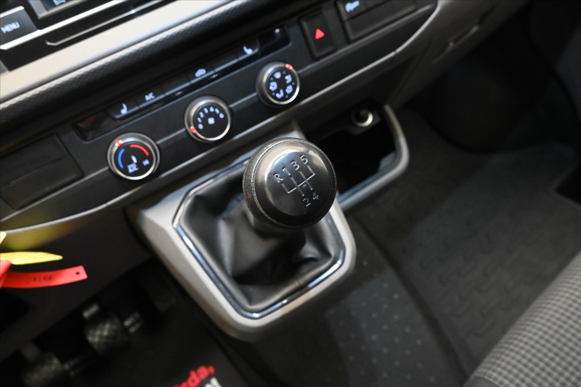 Volkswagen Transporter Skříň 2,0 l 81 kw