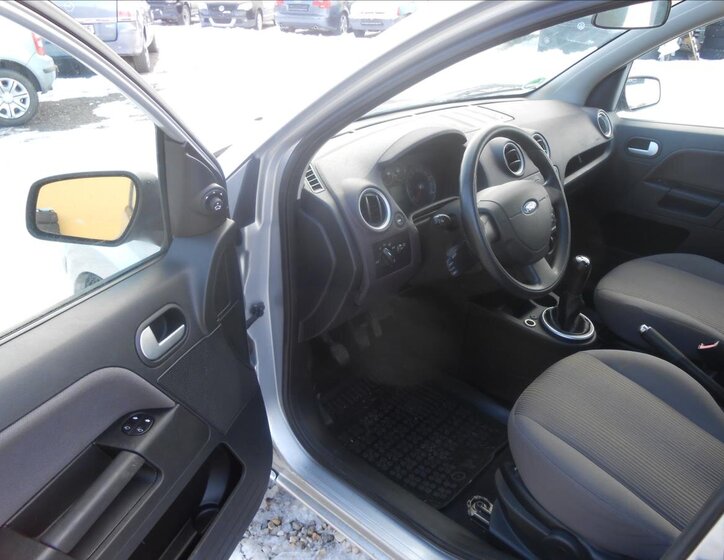 Ford Fusion Hatchback 1,4 l 59 kw