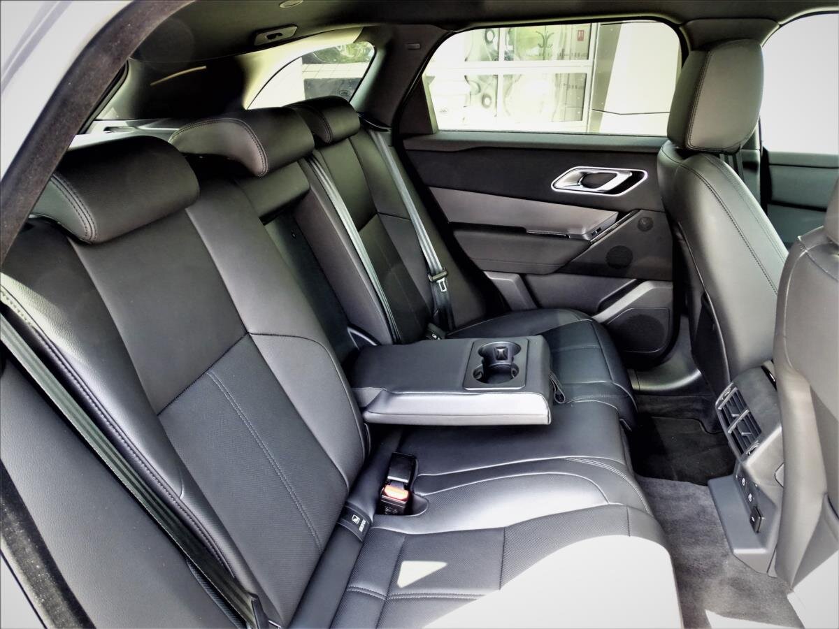 Land Rover Range Rover Velar SUV / Terénní 2,0 l 150 kw