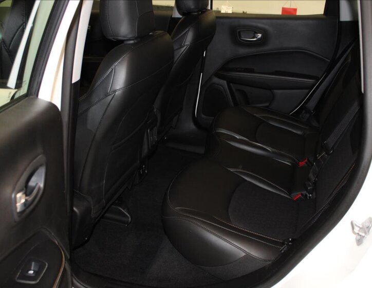 Jeep Compass SUV / Terénní 2,0 l 103 kw