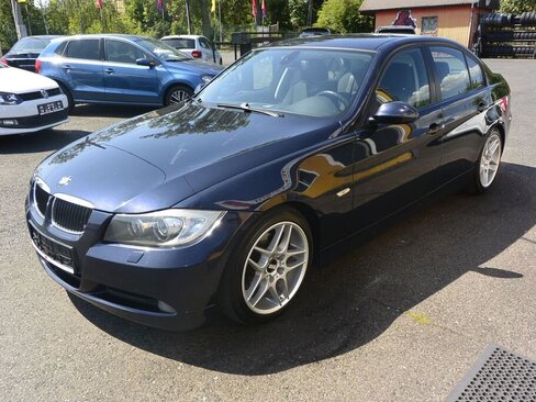 BMW Řada 3 Sedan / Limuzína 2,0 l 105 kw