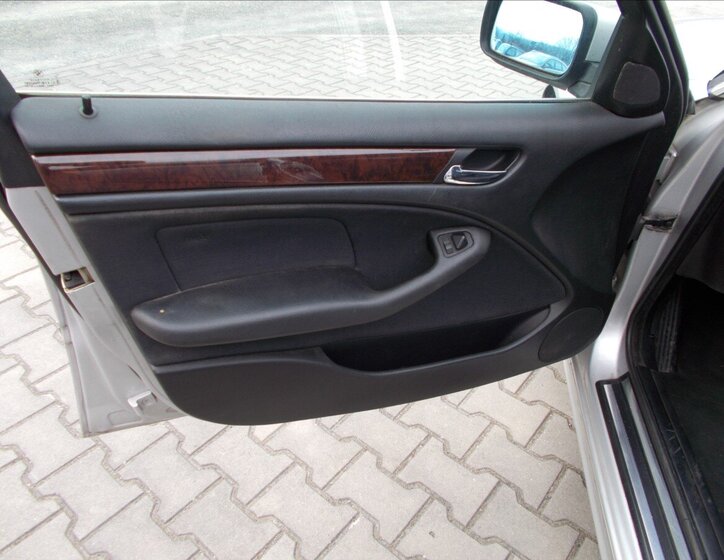 BMW Řada 3 Liftback 2,5 l 125 kw