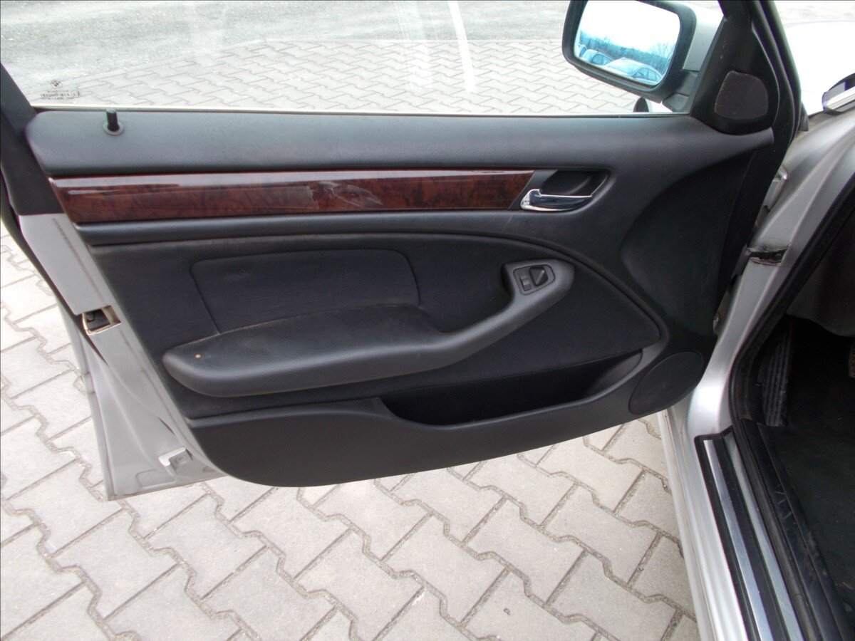 BMW Řada 3 Liftback 2,5 l 125 kw