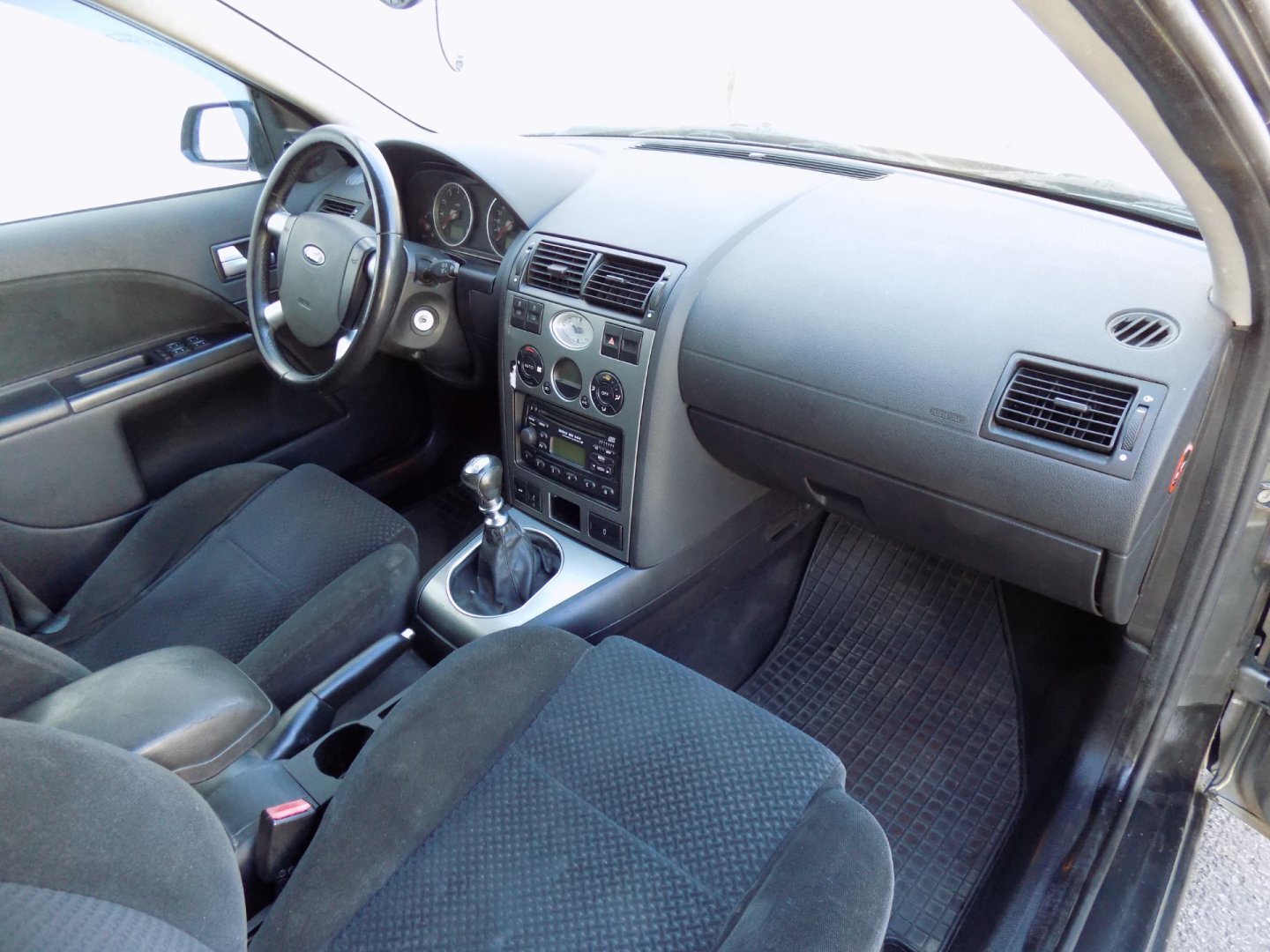 Ford Mondeo Kombi 2,0 l 107 kw