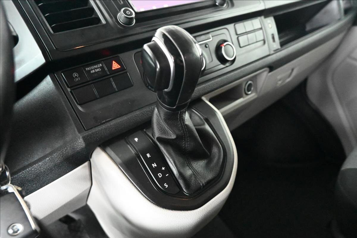 Volkswagen Transporter Skříň 2,0 l 150 kw