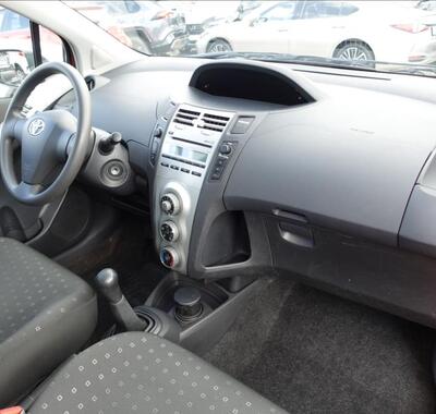 Toyota Yaris 22