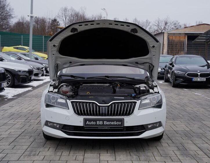 Škoda Superb Sedan 2,0 l 140 kw