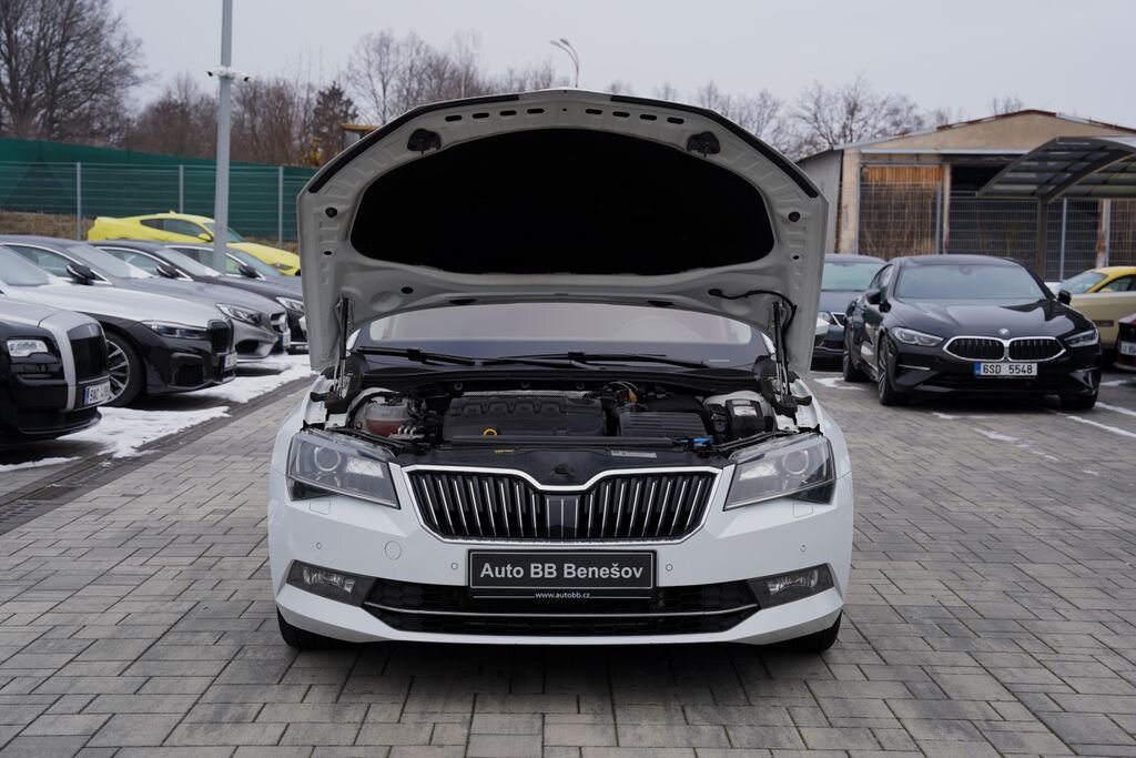 Škoda Superb Sedan 2,0 l 140 kw