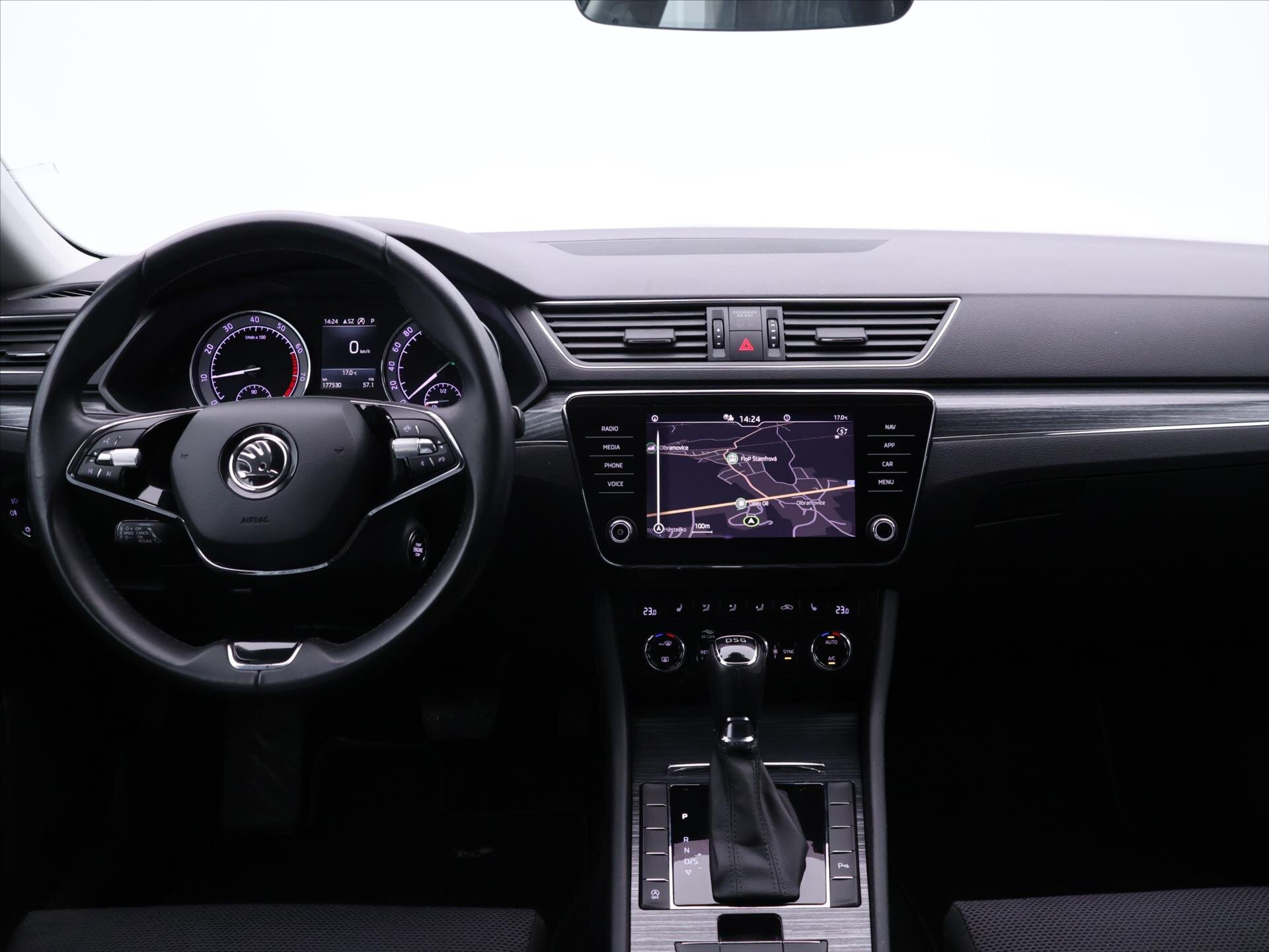 Škoda Superb Liftback 1,5 l 110 kw