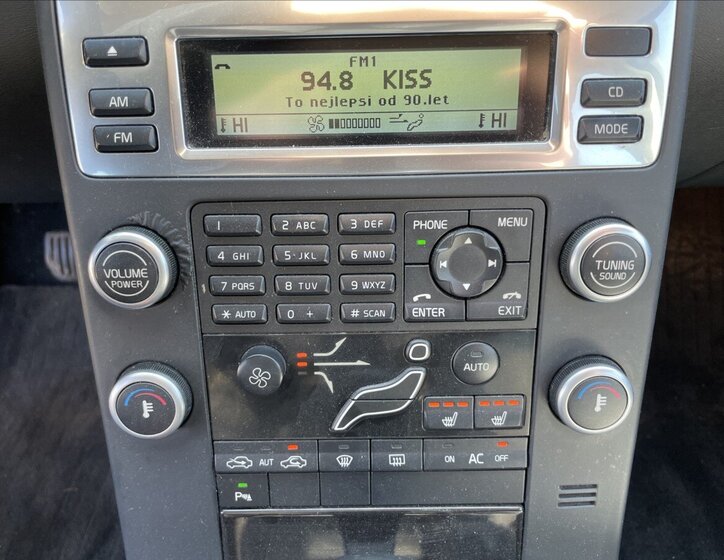 Volvo V70 Kombi 2,4 l 136 kw