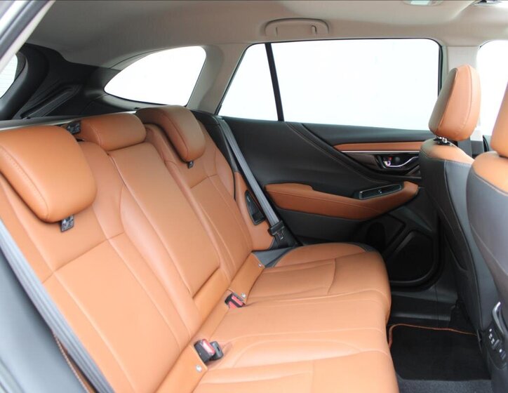 Subaru Outback Kombi 2,5 l 124 kw