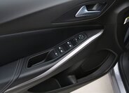 Opel Grandland SUV 1,2 l 96 kw