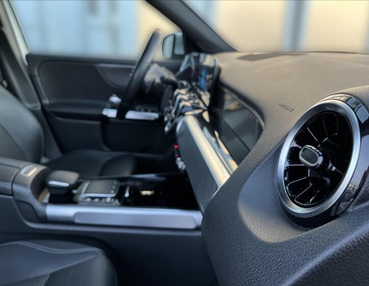 Mercedes-Benz GLB SUV / Terénní 2,0 l 110 kw