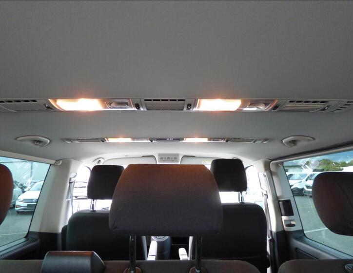 Volkswagen Caravelle 46