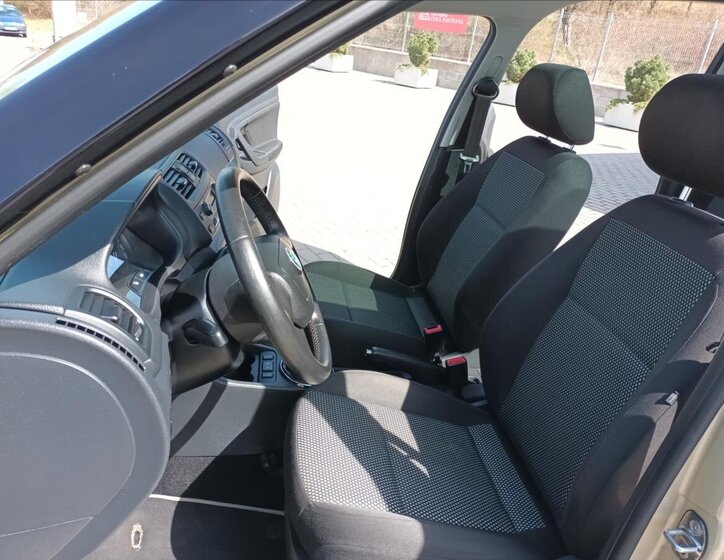 Škoda Roomster Kombi 1,2 l 63 kw