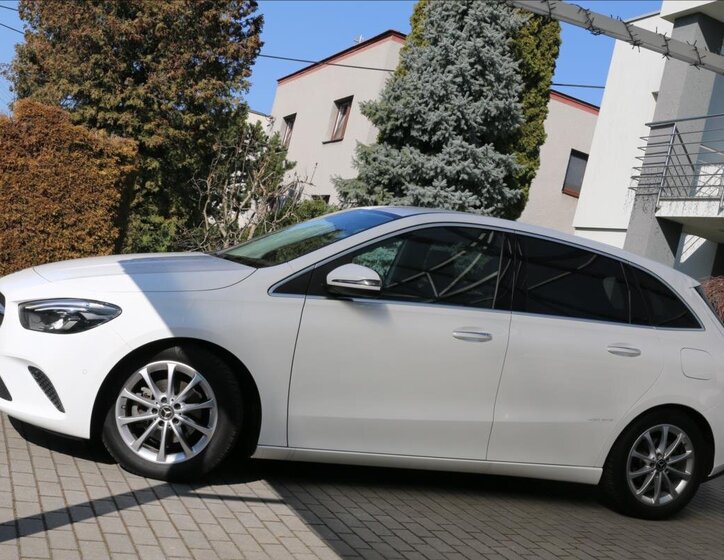 Mercedes-Benz Třídy B Kombi 1,3 l 100 kw
