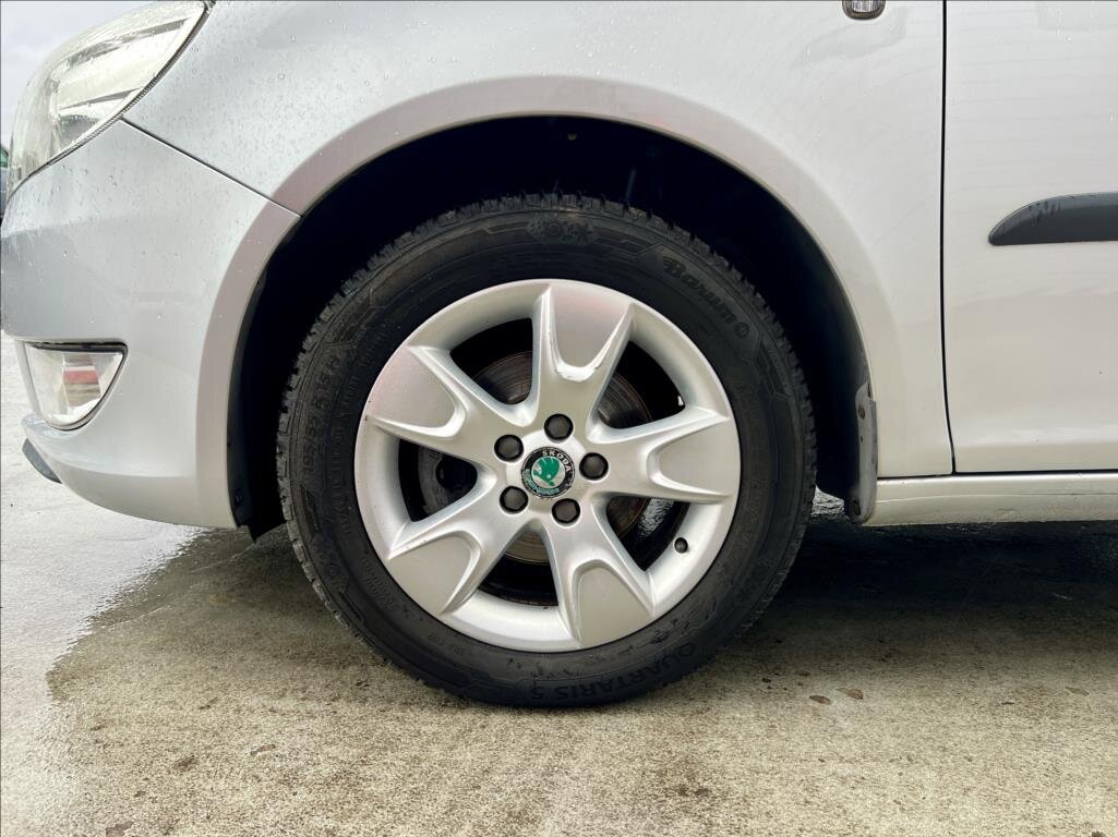 Škoda Roomster MPV 1,2 l 63 kw