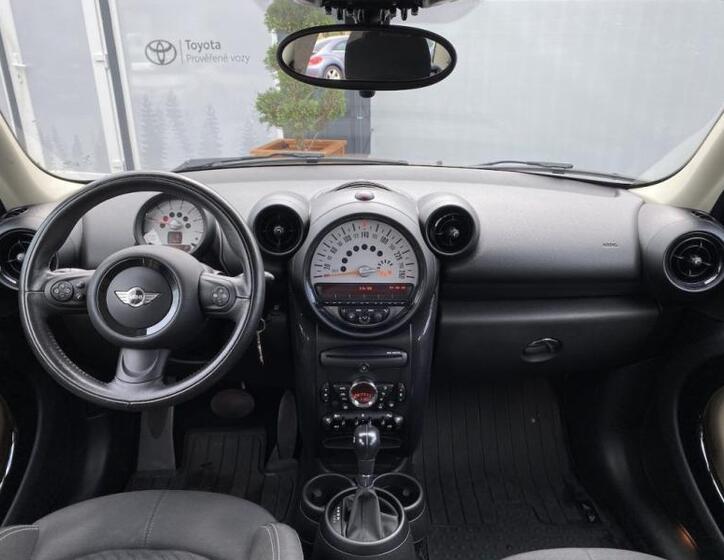 Mini Countryman 21