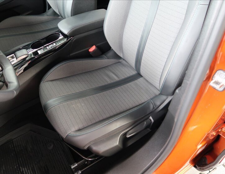 Peugeot 2008 Hatchback 1,2 l 96 kw