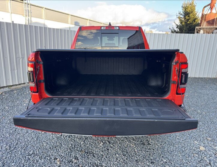 Dodge RAM 1500 Pick-up 5,7 l 295 kw