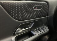 Mercedes-Benz Třídy B 12