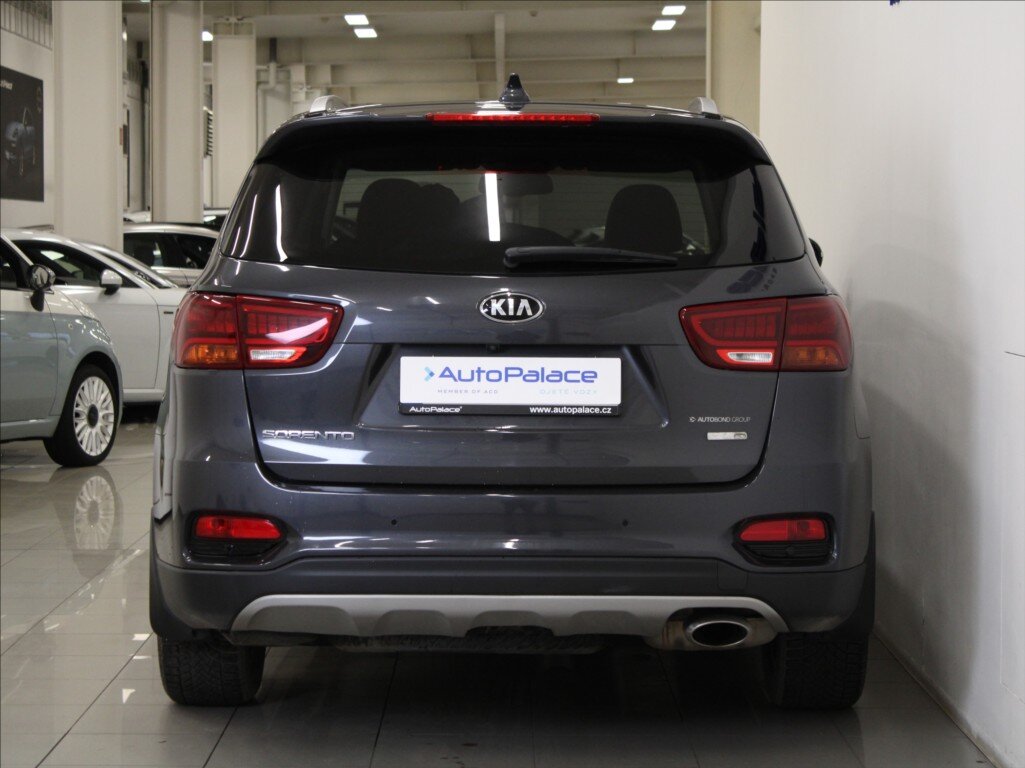 KIA Sorento SUV 2,2 l 147 kw