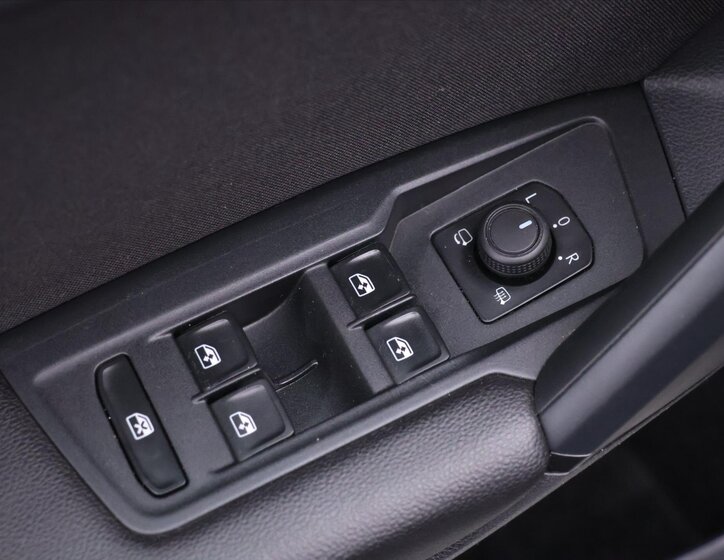 Volkswagen Tiguan SUV / Terénní 1,5 l 96 kw